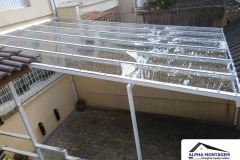 Cobertura-Modelo-Fixo-de-Policarbonato-Compacto-Cristal
